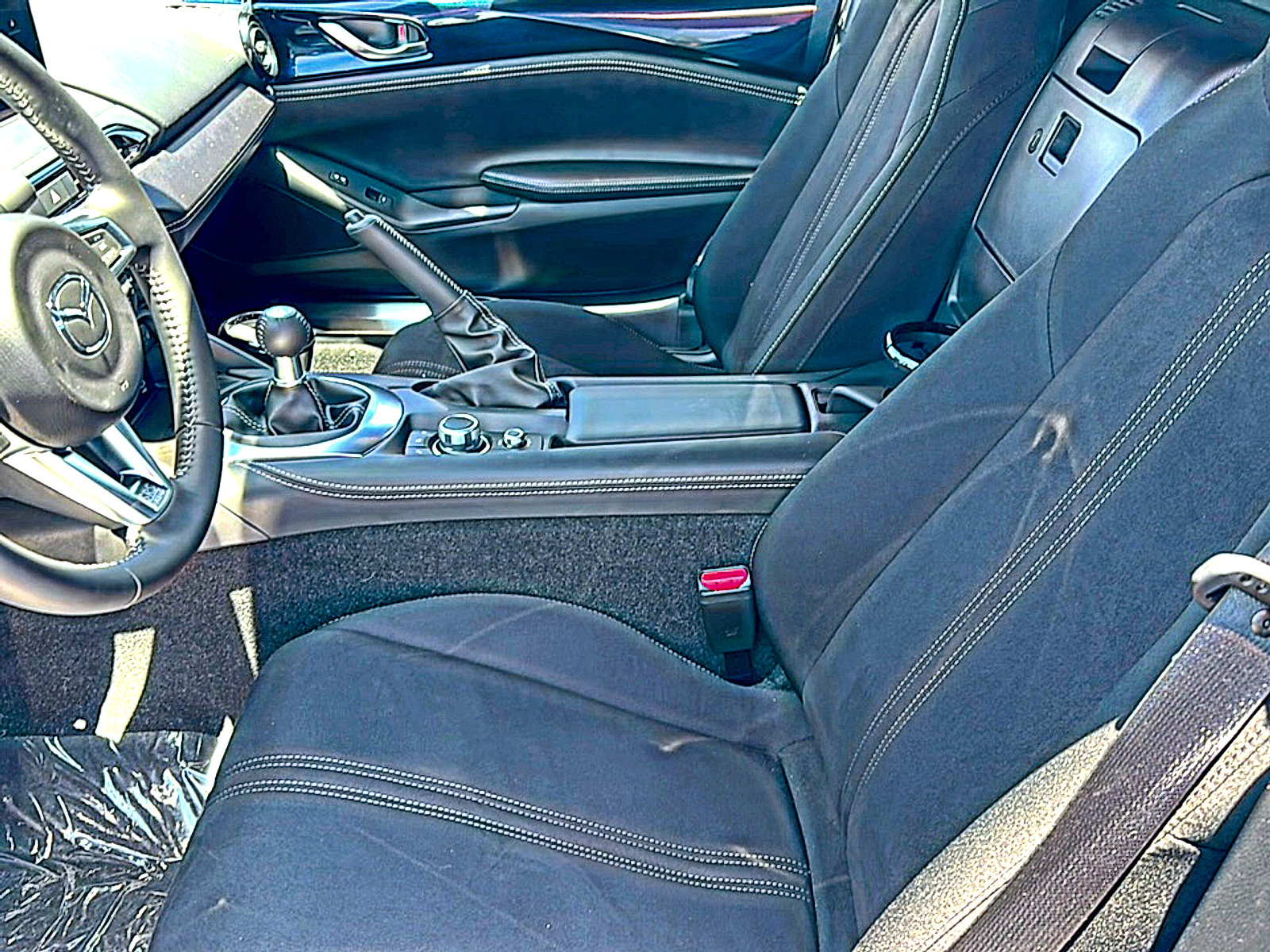 New 2026 MAZDA MX-5 Miata Club w/ Interior Package RWD image 13