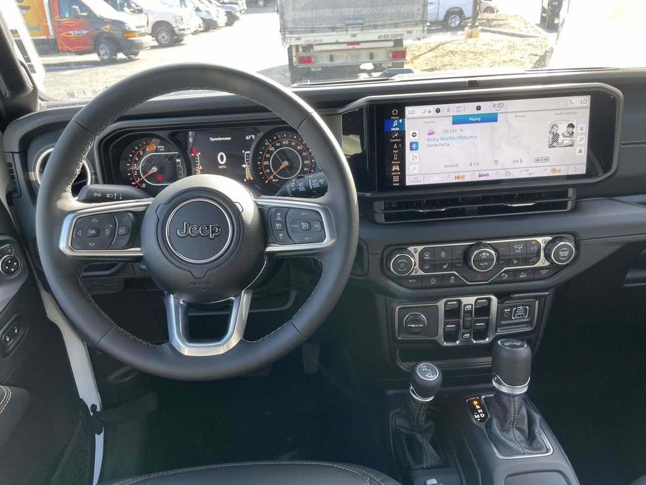 New 2026 Jeep Wrangler Unlimited Sahara AWD/4WD image 11