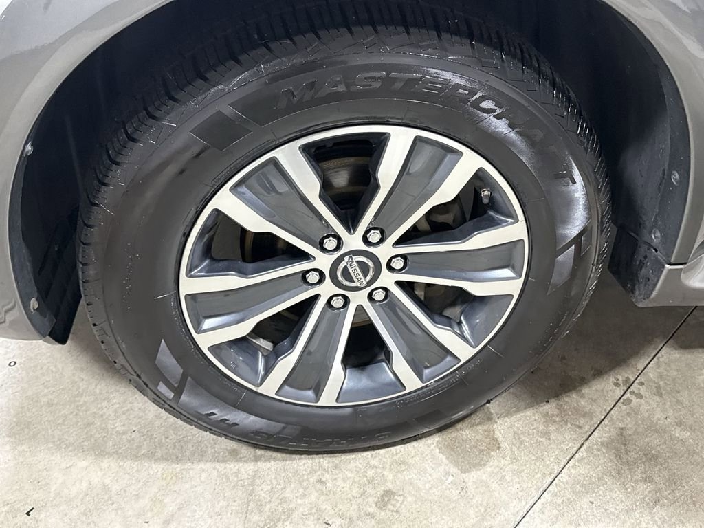 Used 2020 Nissan Armada SL w/ Premium Package image 26