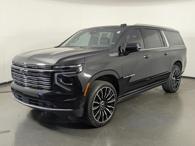 Used 2025 Chevrolet Suburban High Country AWD/4WD image 4