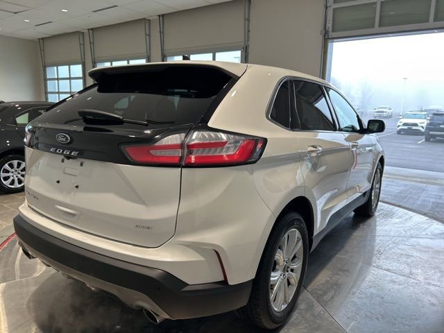 Used 2023 Ford Edge Titanium AWD/4WD image 6