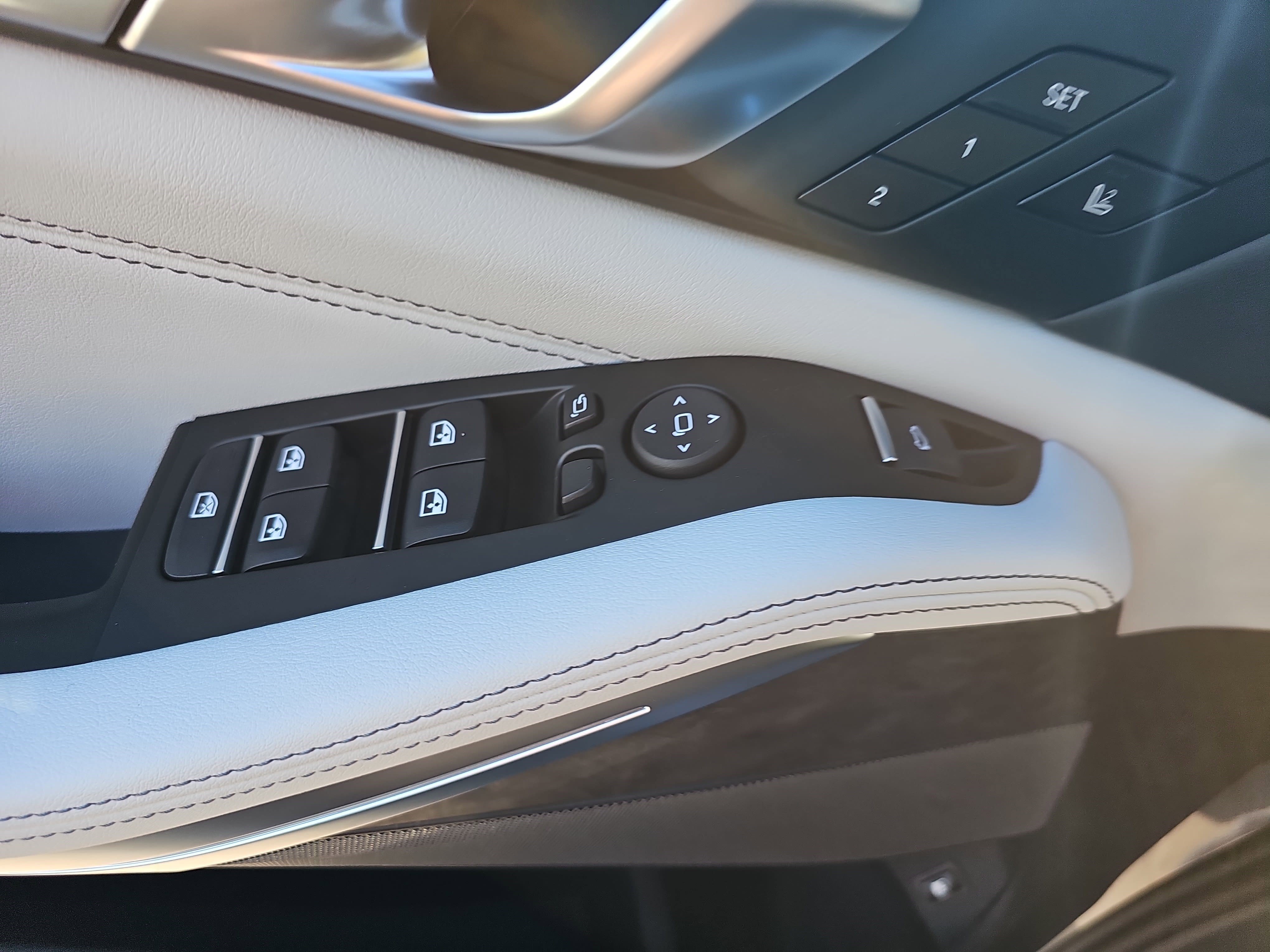 New 2026 BMW X5 xDrive50e w/ Climate Comfort Package image 30