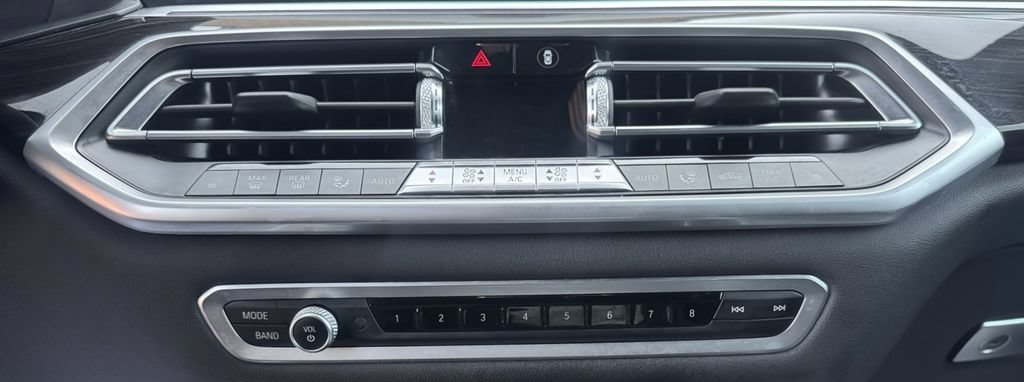 Used 2019 BMW X5 xDrive40i w/ Premium Package 2 AWD/4WD image 28