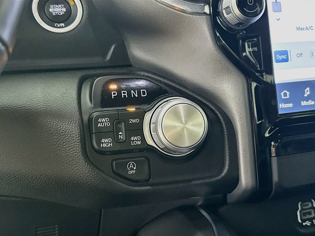 Used 2024 RAM 1500 Laramie AWD/4WD image 27