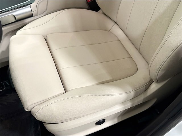 Certified 2025 Mercedes-Benz GLB 250 4MATIC image 19