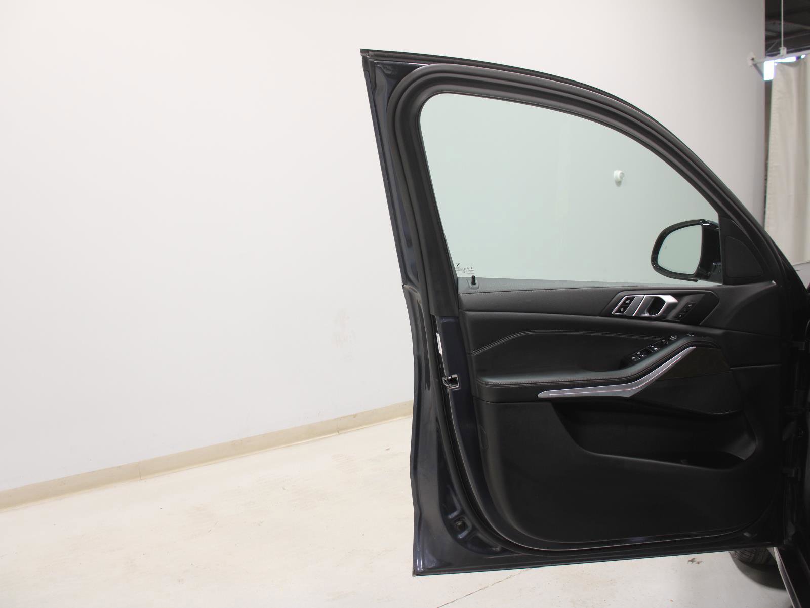 Certified 2022 BMW X5 xDrive40i w/ Premium Package image 20