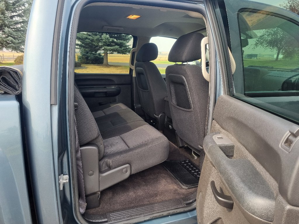Used 2011 Chevrolet Silverado 1500 LT w/ All-Star Edition AWD/4WD image 21