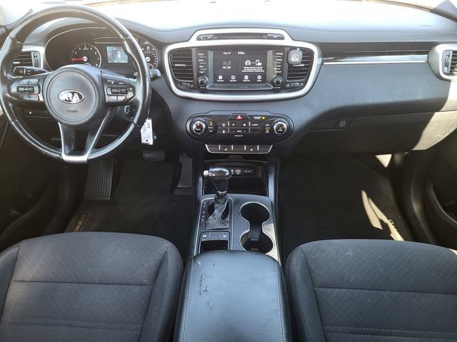 Used 2018 Kia Sorento FWD image 25