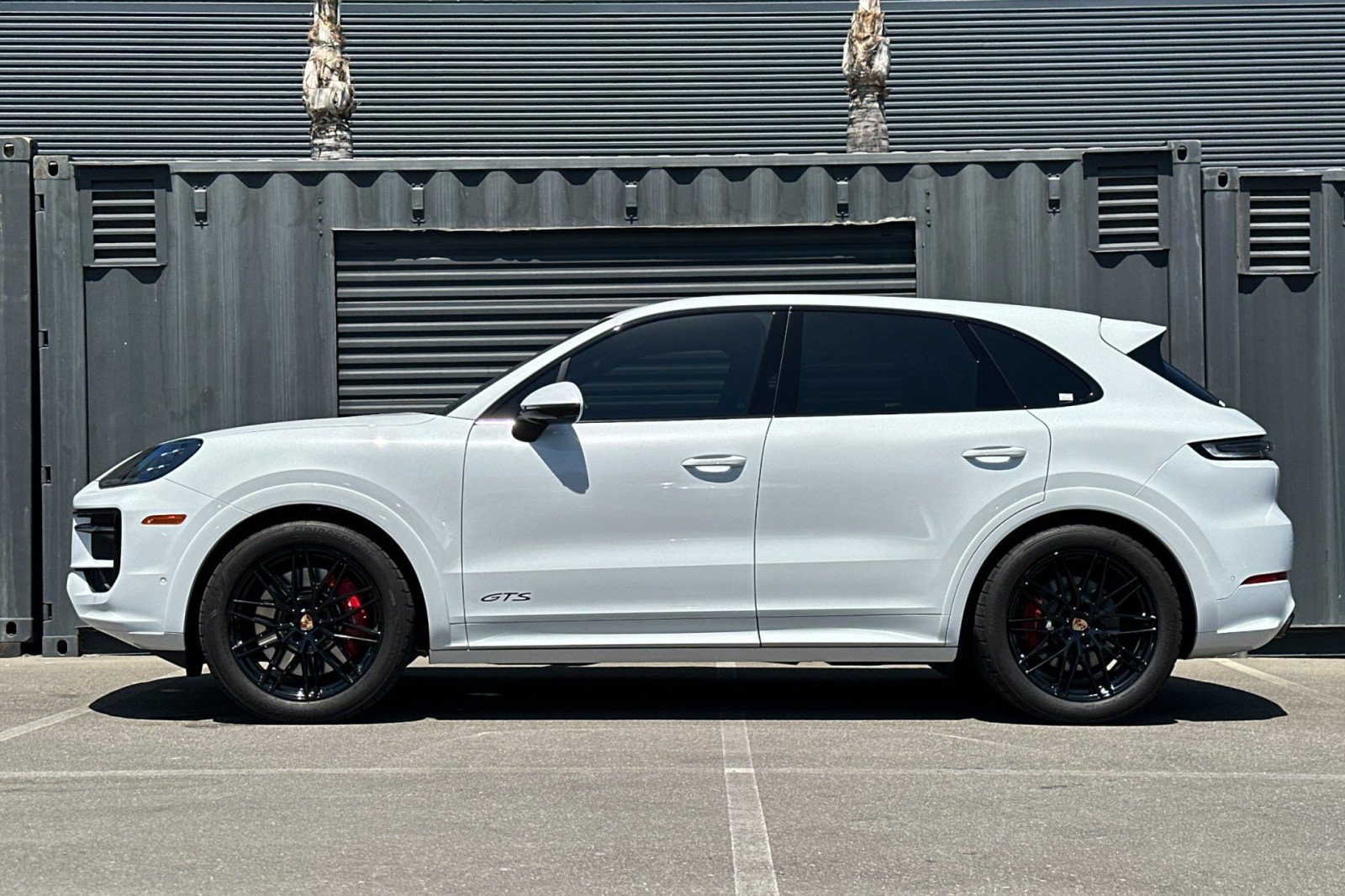 Certified 2025 Porsche Cayenne GTS AWD/4WD image 2