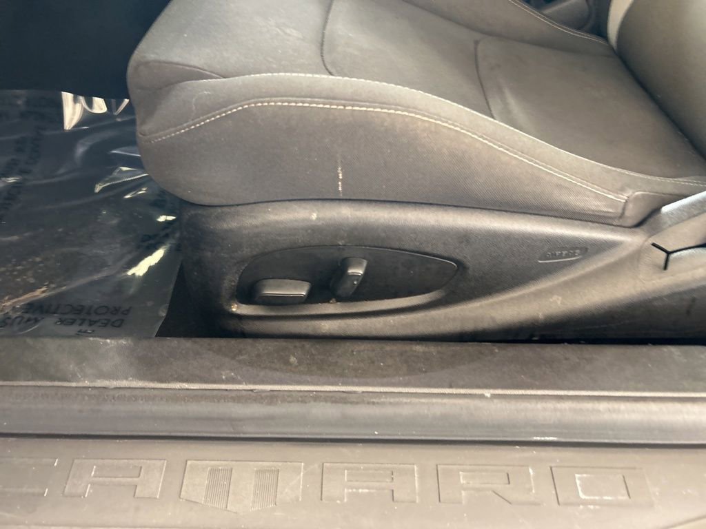 Used 2019 Chevrolet Camaro LT image 34