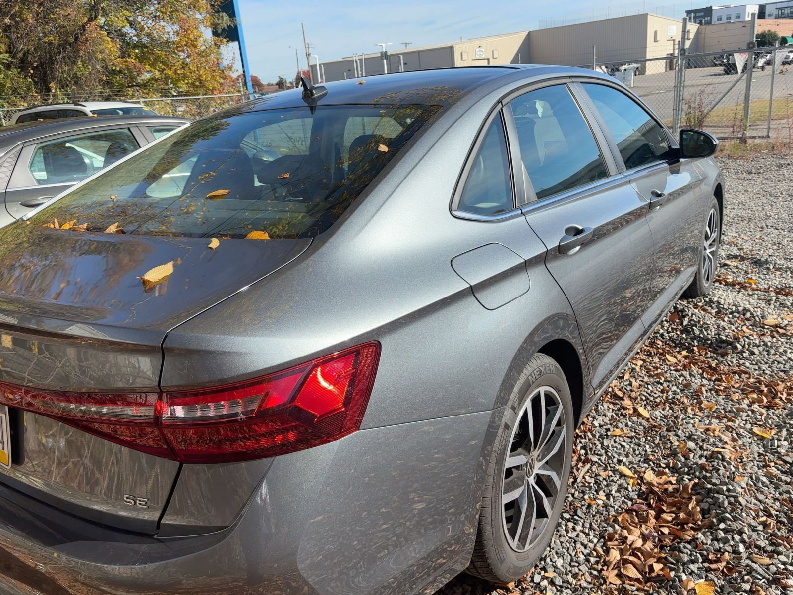 Used 2025 Volkswagen Jetta SE image 6