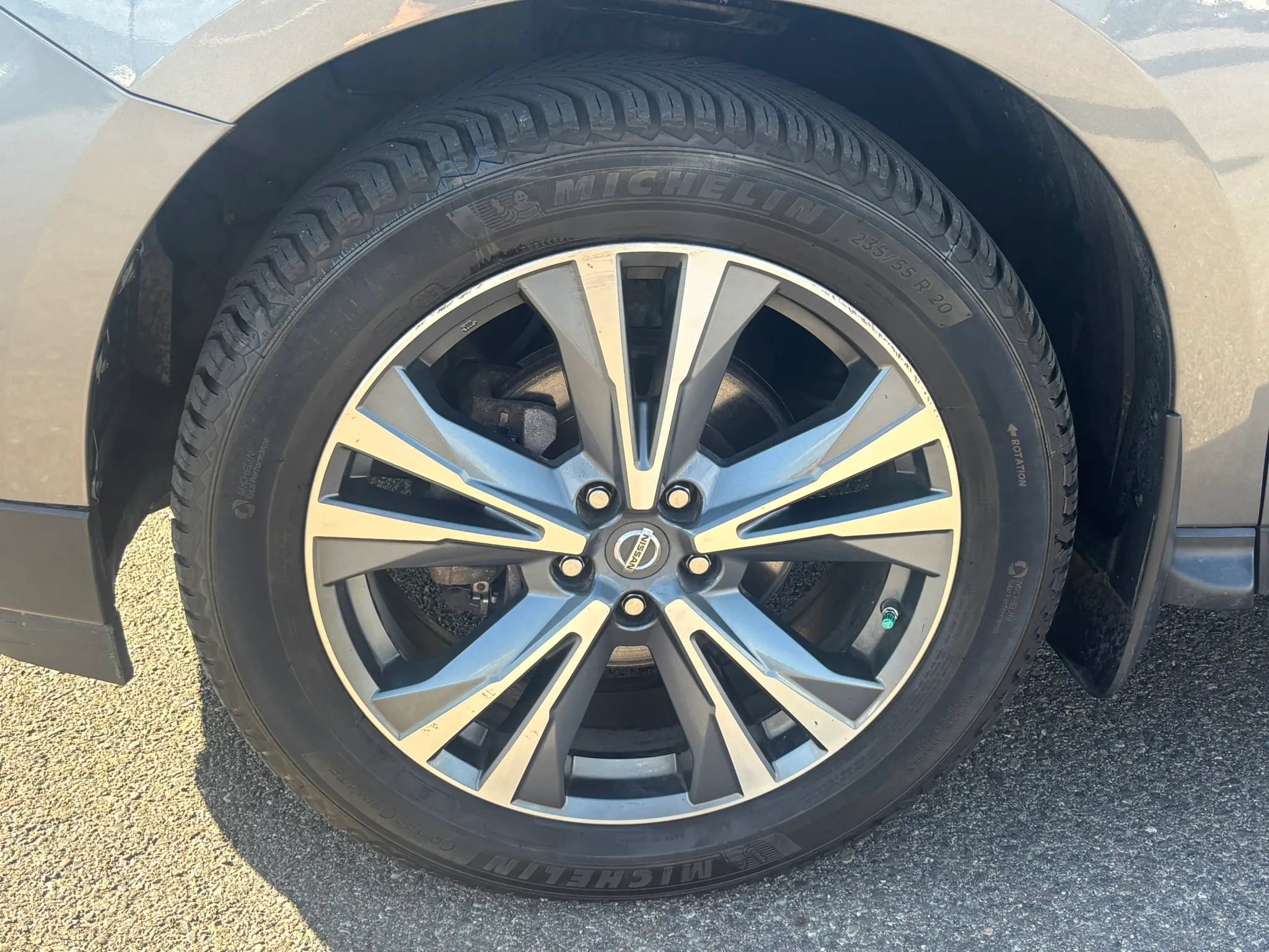 Used 2019 Nissan Pathfinder Platinum AWD/4WD image 6