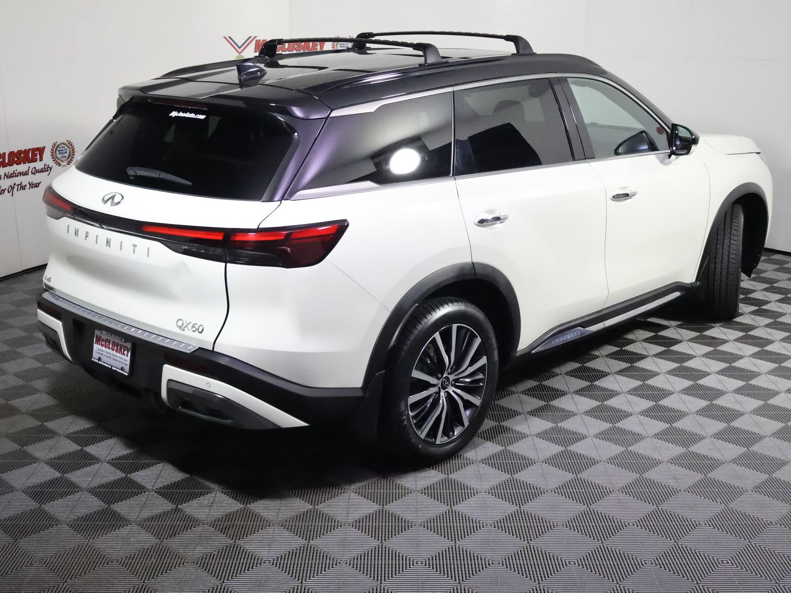 Used 2024 INFINITI QX60 Autograph AWD/4WD image 4