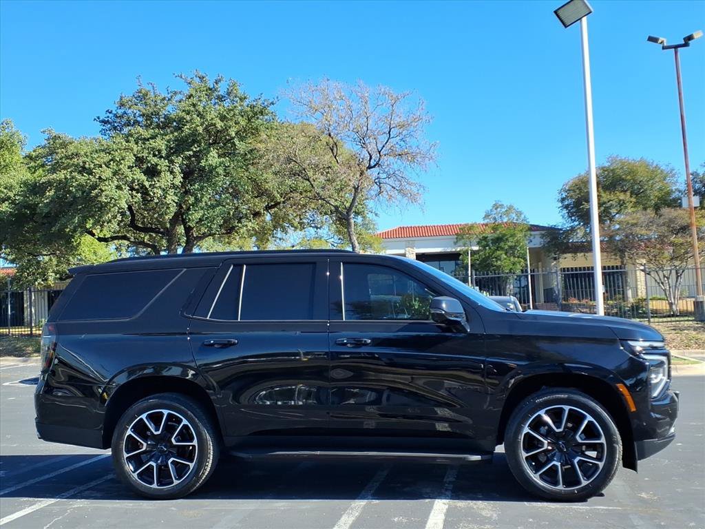 Used 2026 Chevrolet Tahoe RST w/ Comfort Package AWD/4WD image 4