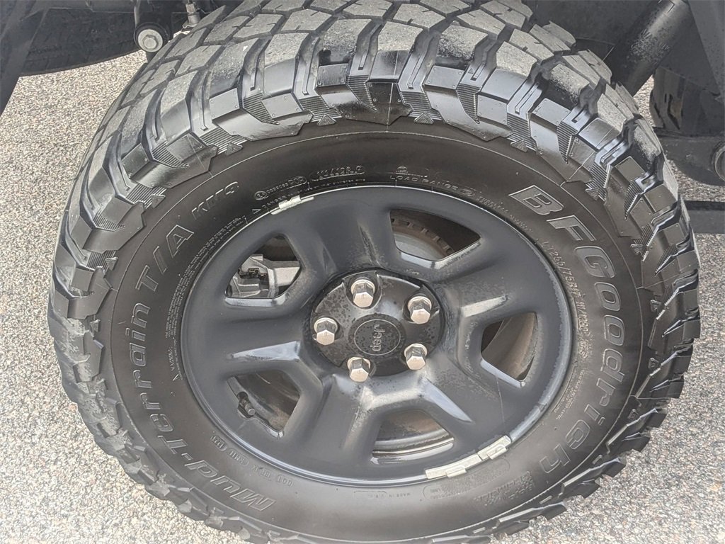 Used 2023 Jeep Gladiator Sport w/ Trailer Tow Package image 13