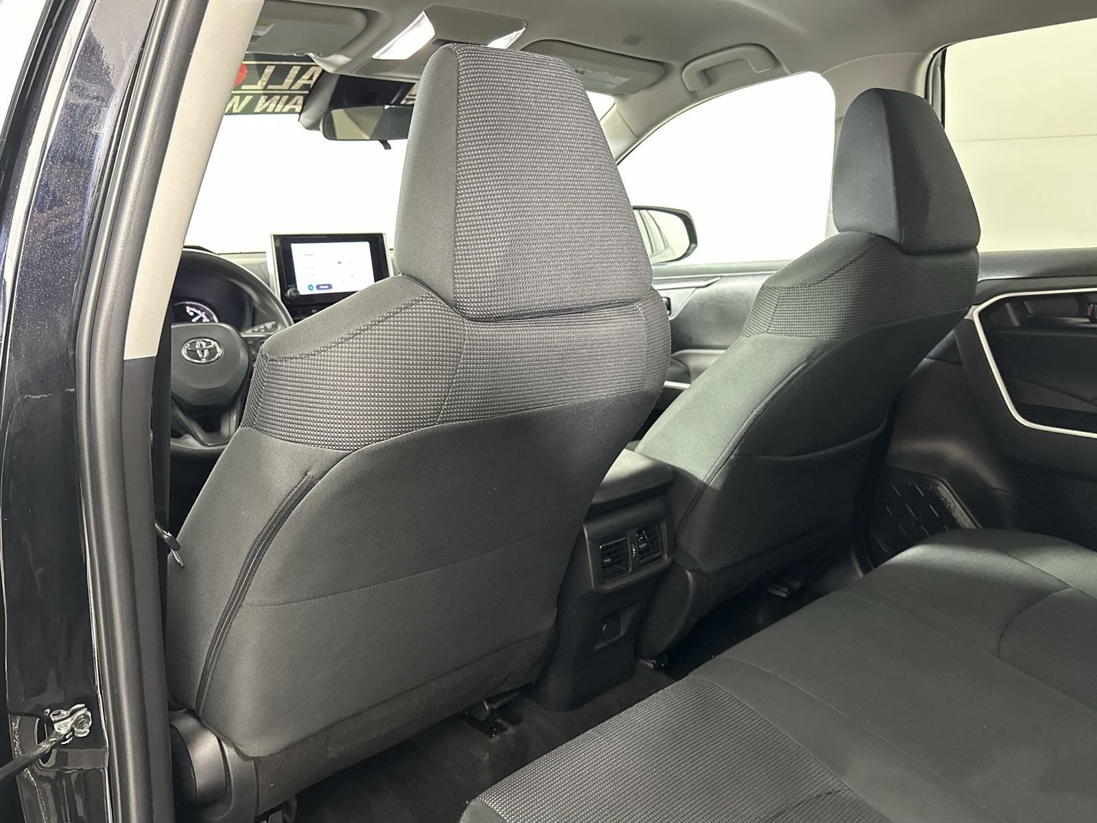 Used 2024 Toyota RAV4 LE FWD image 23