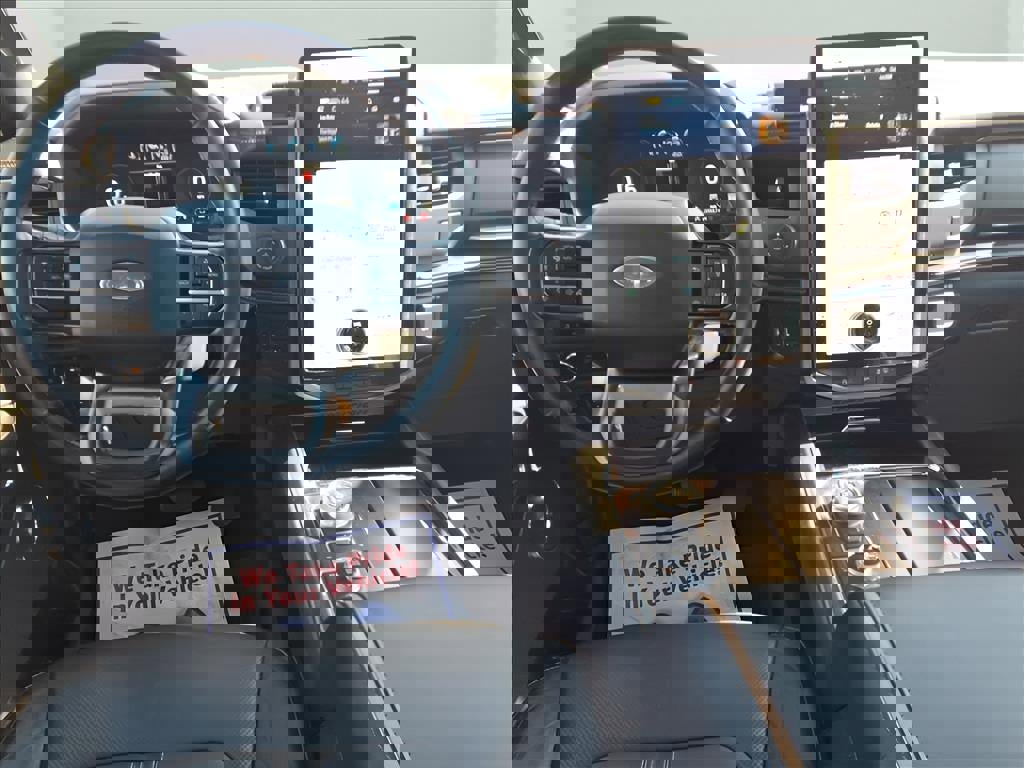 Used 2024 Ford Expedition Max Platinum image 9