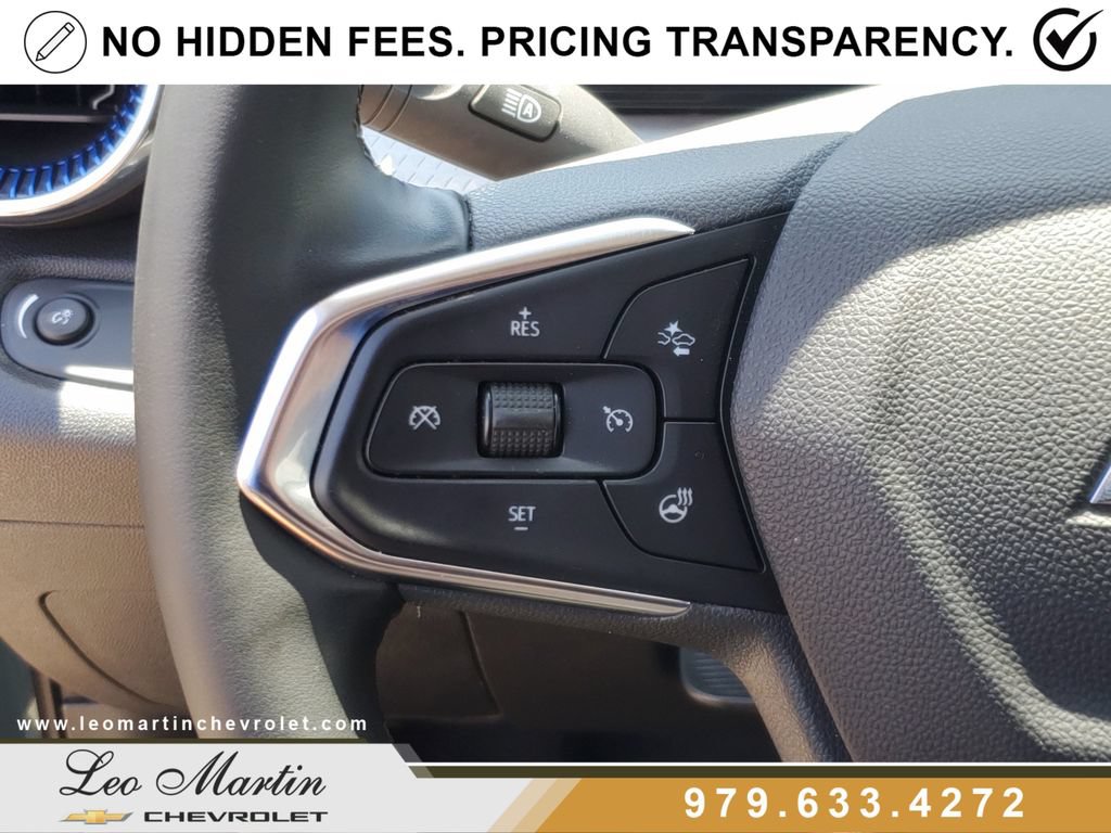 Used 2025 Chevrolet Trax LT w/ Driver Confidence Package FWD image 21
