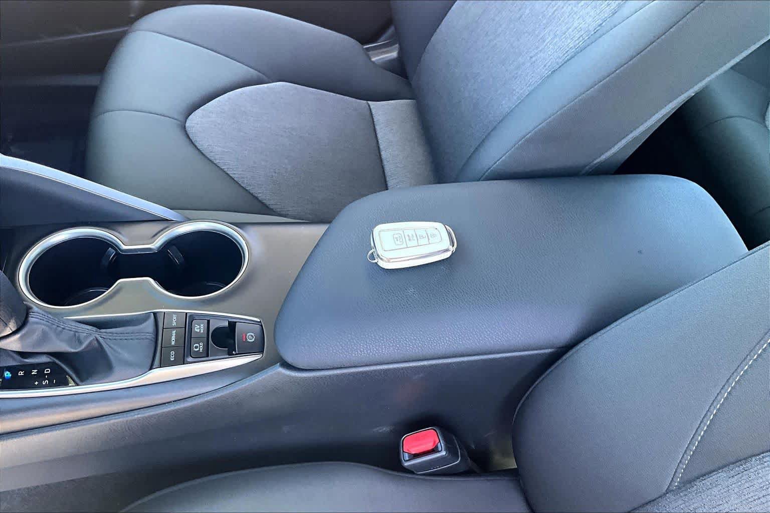 Used 2023 Toyota Camry LE FWD image 14