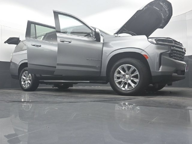 Used 2023 Chevrolet Suburban Premier AWD/4WD image 51