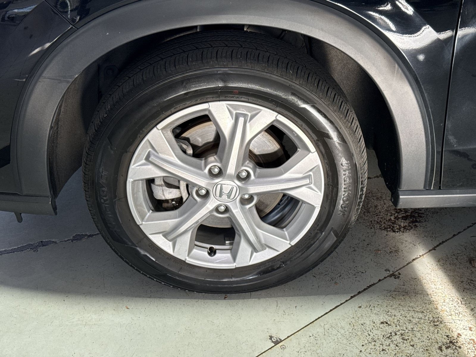 Used 2024 Honda HR-V LX image 13