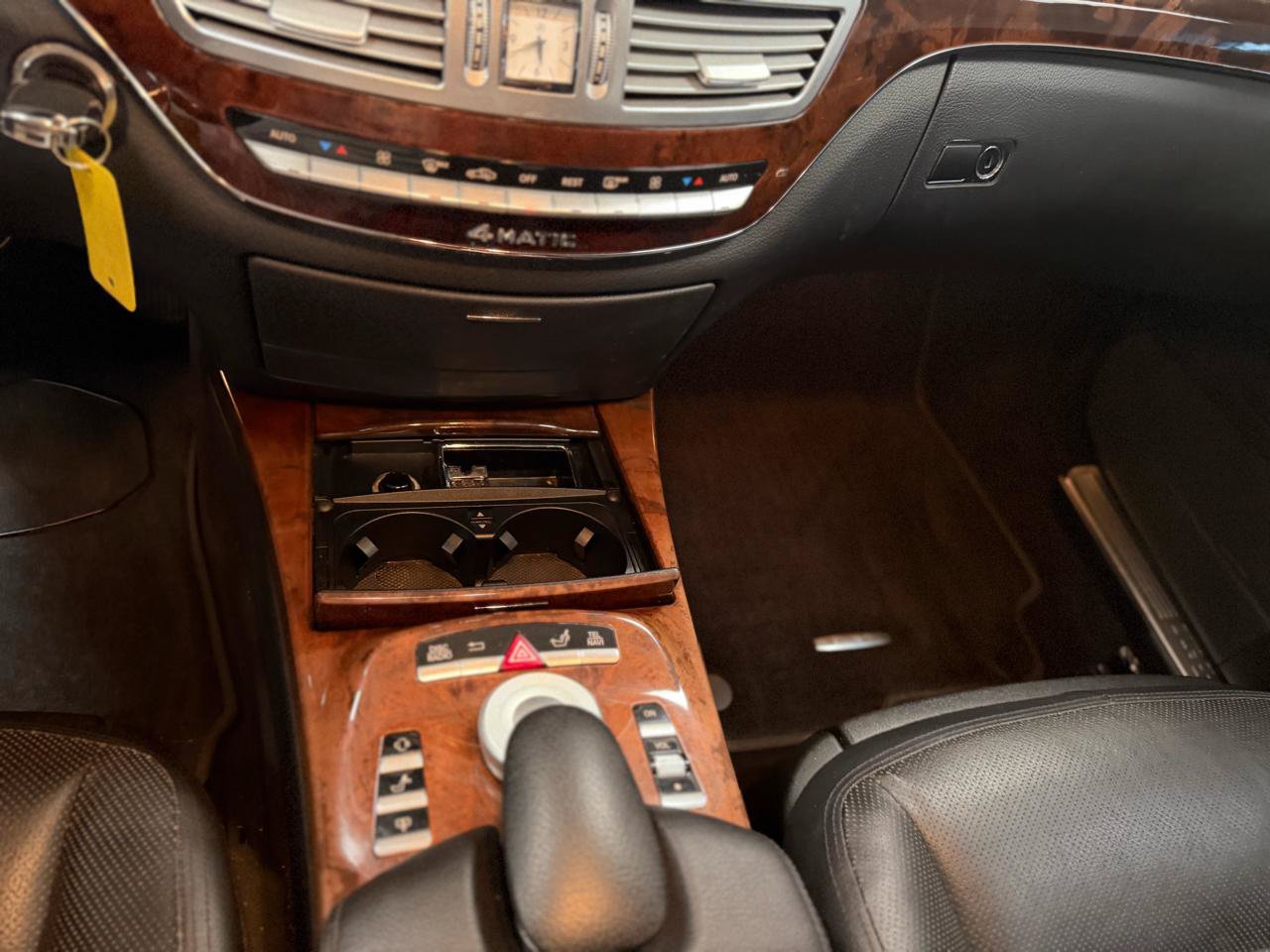 Used 2010 Mercedes-Benz S 550 4MATIC image 23