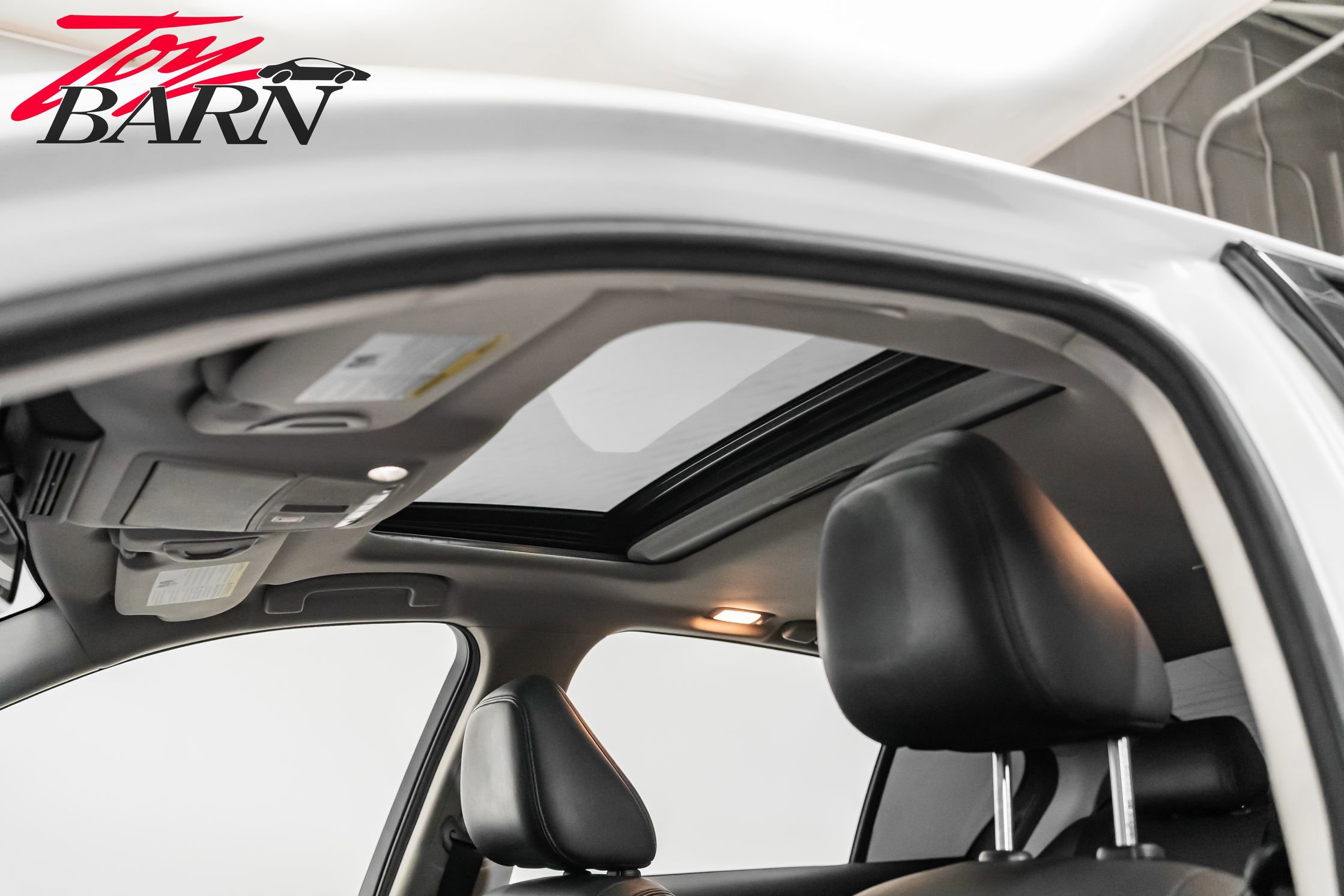 Used 2018 INFINITI Q50 Luxe w/ Essential Package (3.0T Luxe) image 23