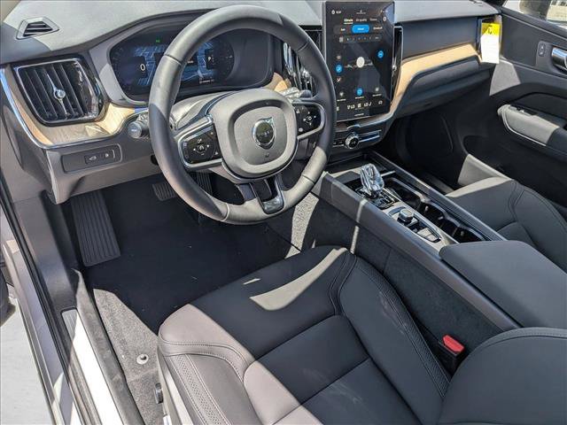 New 2026 Volvo XC60 T8 Plus w/ Climate Package PRO AWD/4WD image 3