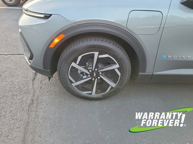 New 2026 Chevrolet Equinox EV LT image 18