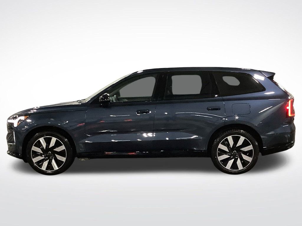 New 2025 Volvo EX90 Ultra image 2
