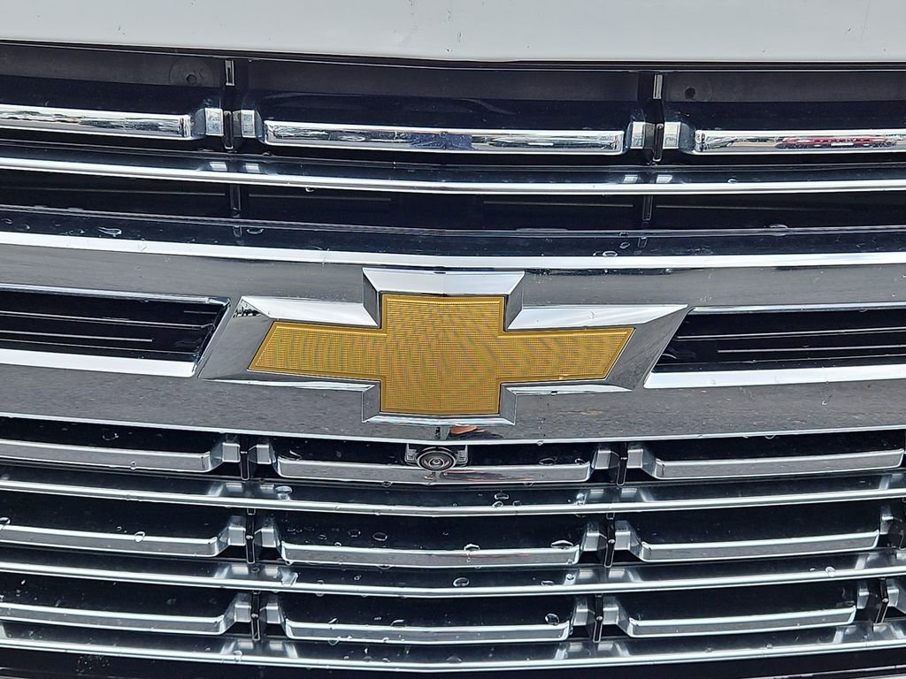 Used 2024 Chevrolet Tahoe Premier RWD image 11