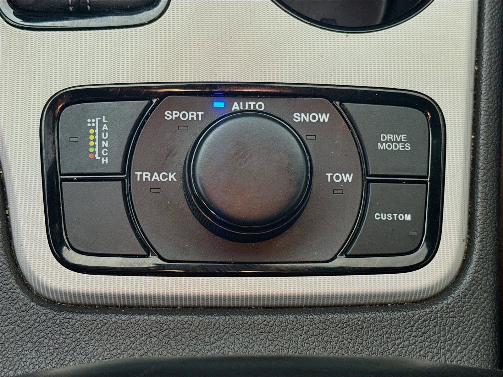 Used 2019 Jeep Grand Cherokee Trackhawk w/ Trailer Tow Group IV image 11