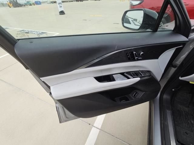 Used 2025 Cadillac Lyriq Sport w/ LPO, Floor Liner Package AWD/4WD image 10