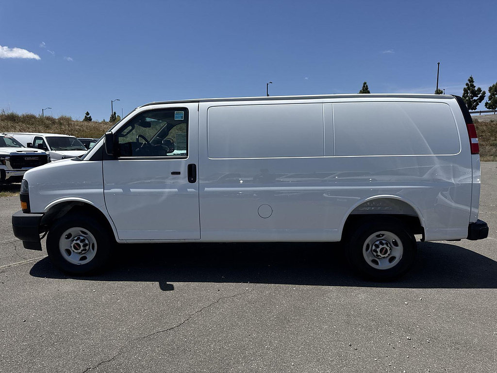 New 2026 GMC Savana 2500 w/ Driver Convenience Package RWD image 5