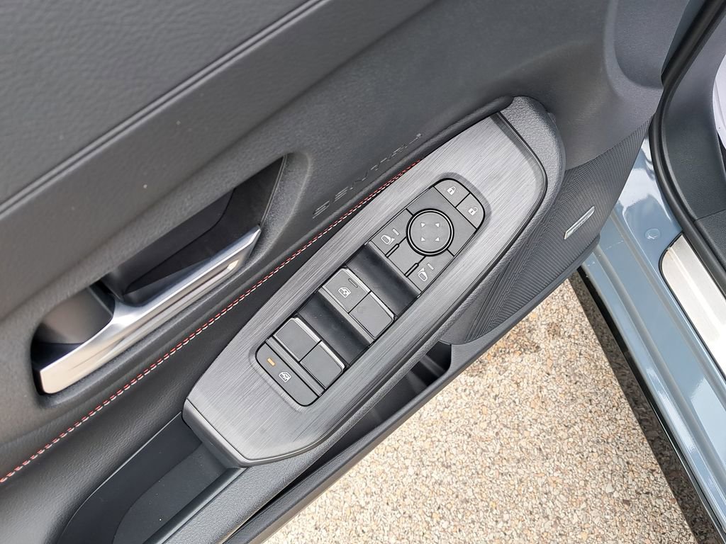 New 2026 Nissan Sentra SR w/ SR Premium Package FWD image 12