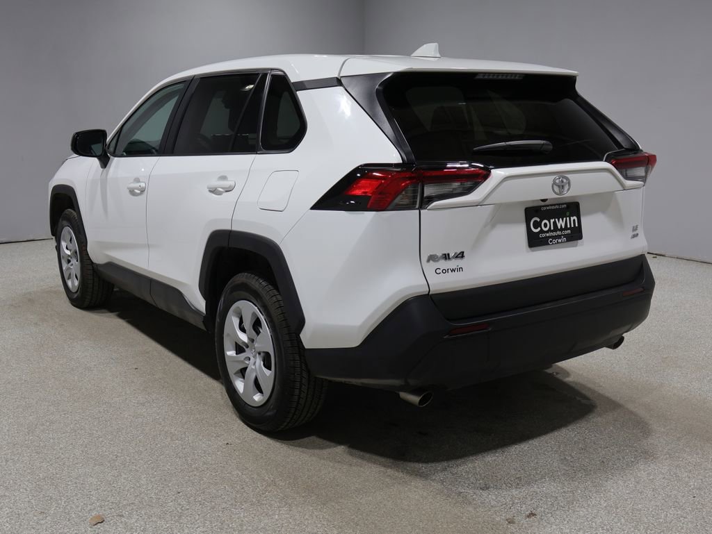 Used 2023 Toyota RAV4 LE image 5