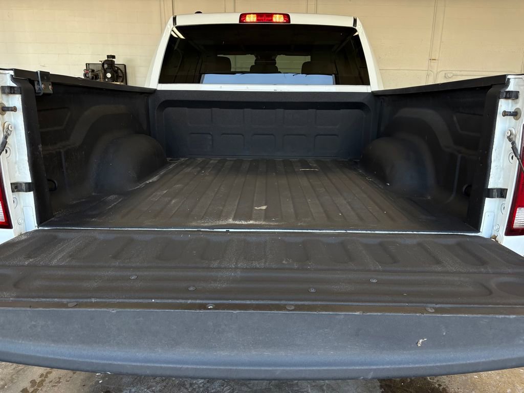 Used 2019 RAM 1500 ST w/ SXT Appearance Group image 29