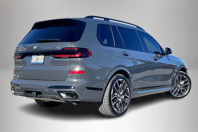 Used 2026 BMW X7 xDrive40i w/ Executive Package image 5