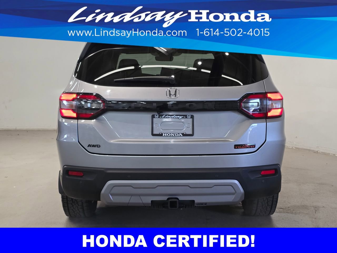 Certified 2025 Honda Pilot TrailSport image 5