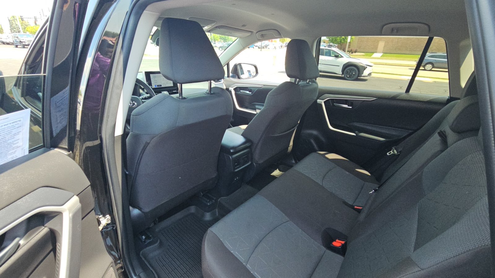 Certified 2025 Toyota RAV4 XLE AWD/4WD image 26