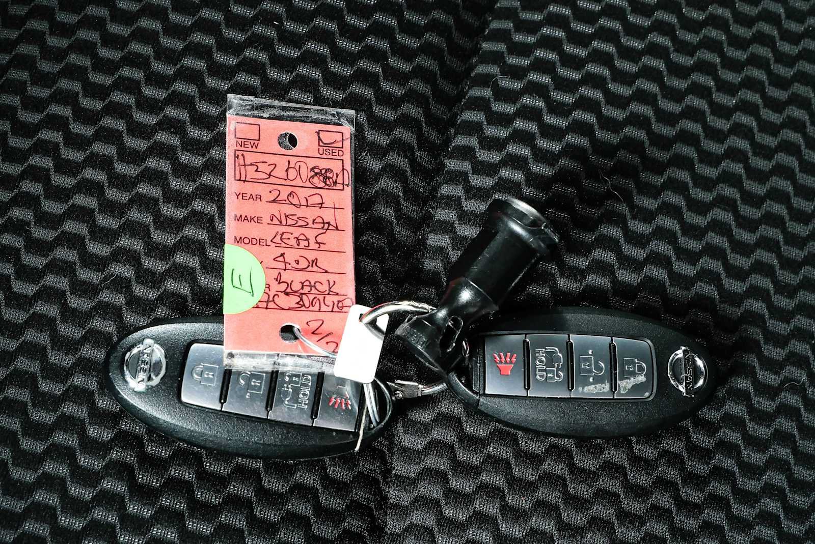 Used 2017 Nissan Leaf S w/ Charge Package FWD image 34