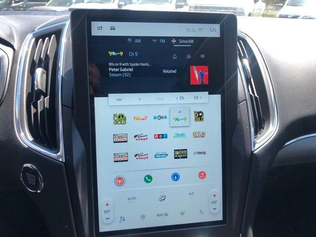 Used 2021 Ford Edge Titanium w/ Equipment Group 301A image 10