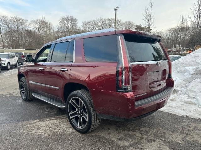Used 2017 Cadillac Escalade Luxury image 3