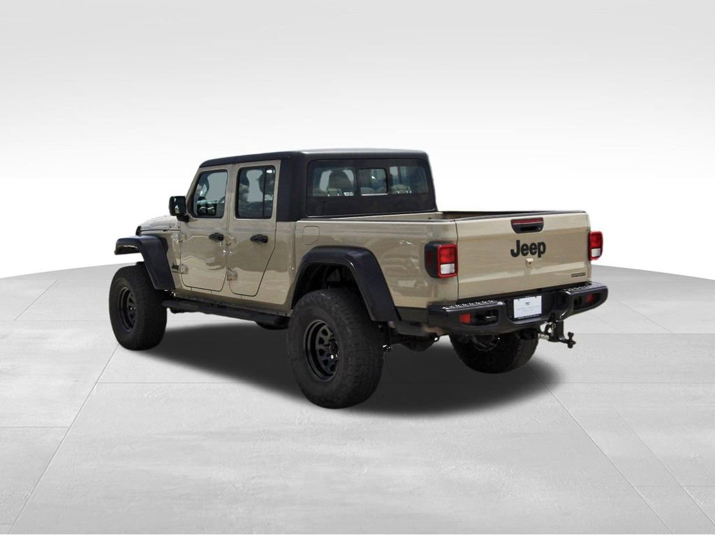Used 2020 Jeep Gladiator Sport w/ Trailer Tow Package AWD/4WD image 3
