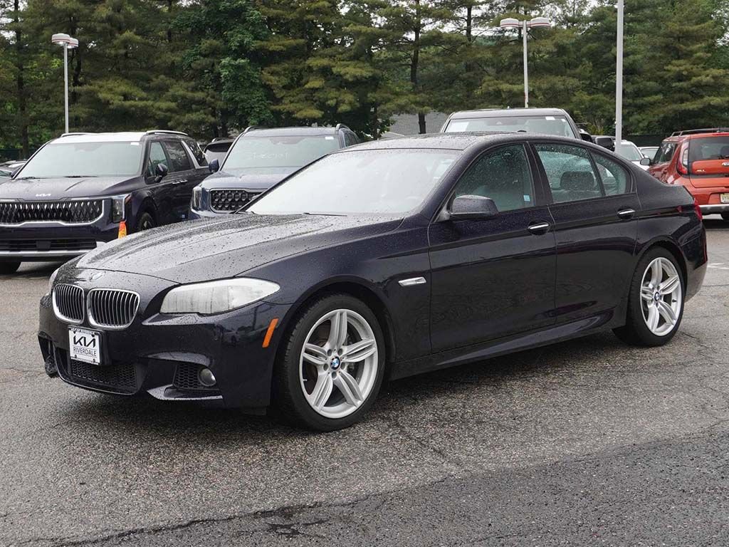 Used 2013 BMW 535i xDrive Sedan AWD/4WD image 9