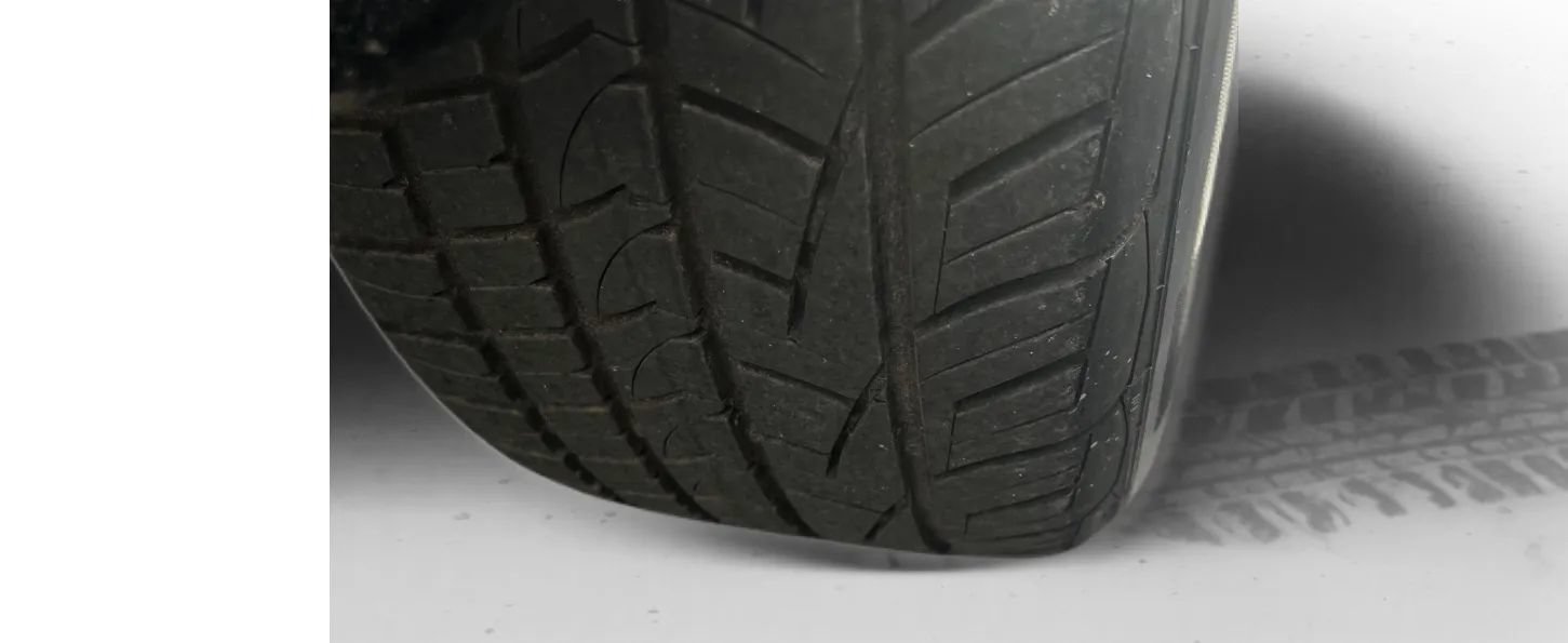 Used 2005 Cadillac XLR RWD image 38