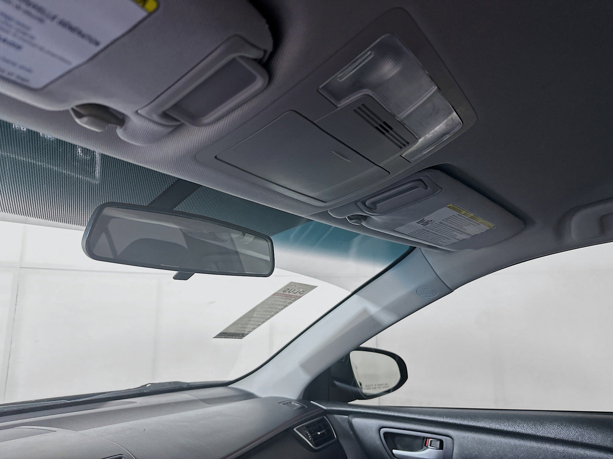 Used 2016 Toyota Camry SE FWD image 18