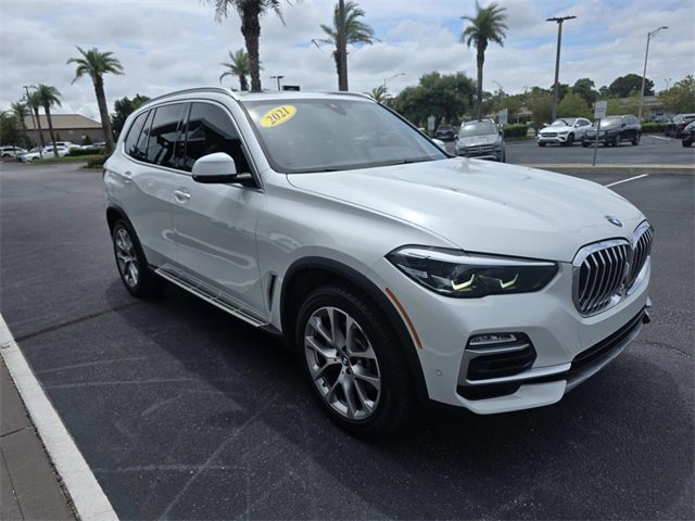 Used 2021 BMW X5 sDrive40i w/ Luxury Seating Package 2 image 4