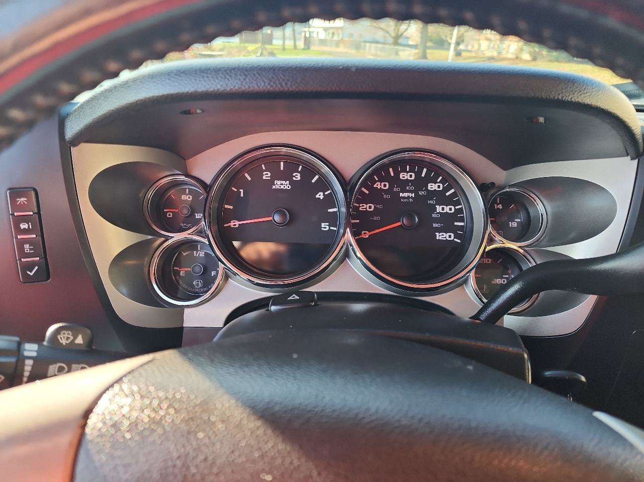 Used 2008 Chevrolet Silverado 2500 LT w/ 1LT Convenience Package AWD/4WD image 15