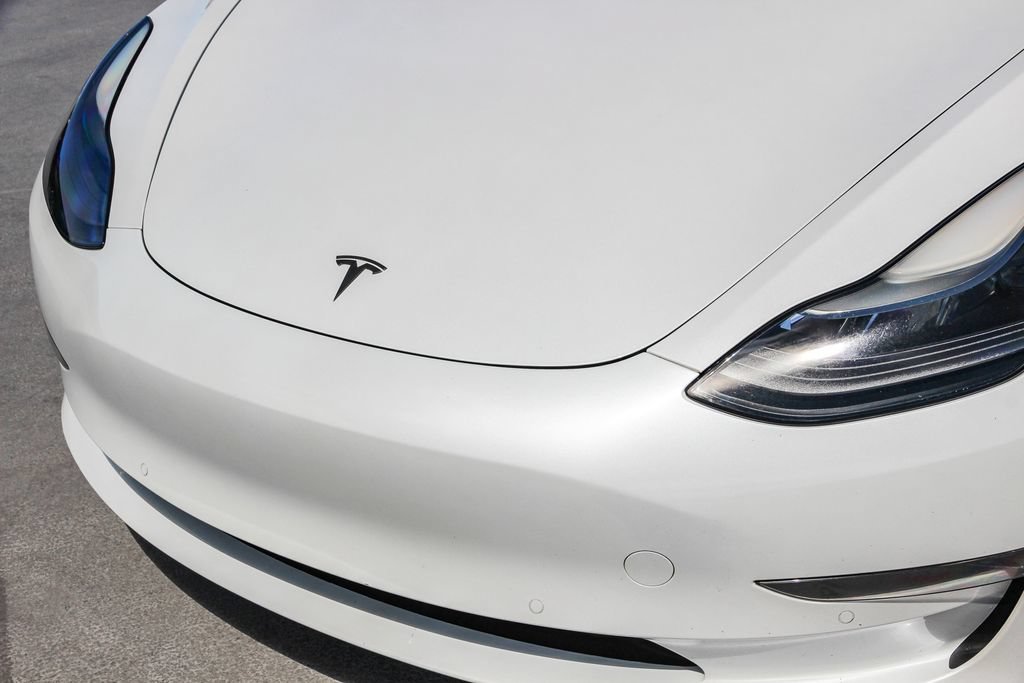 Used 2022 Tesla Model 3 Long Range AWD/4WD image 9